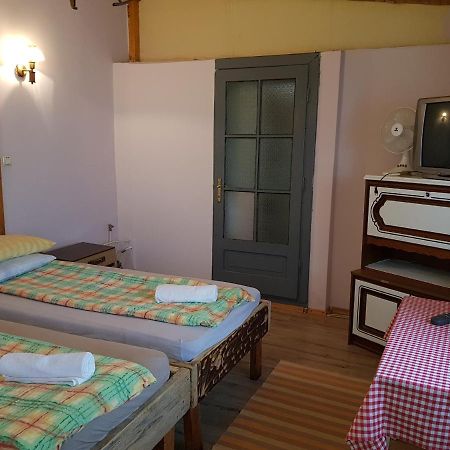 Hompot Accommodation Deva Exterior photo