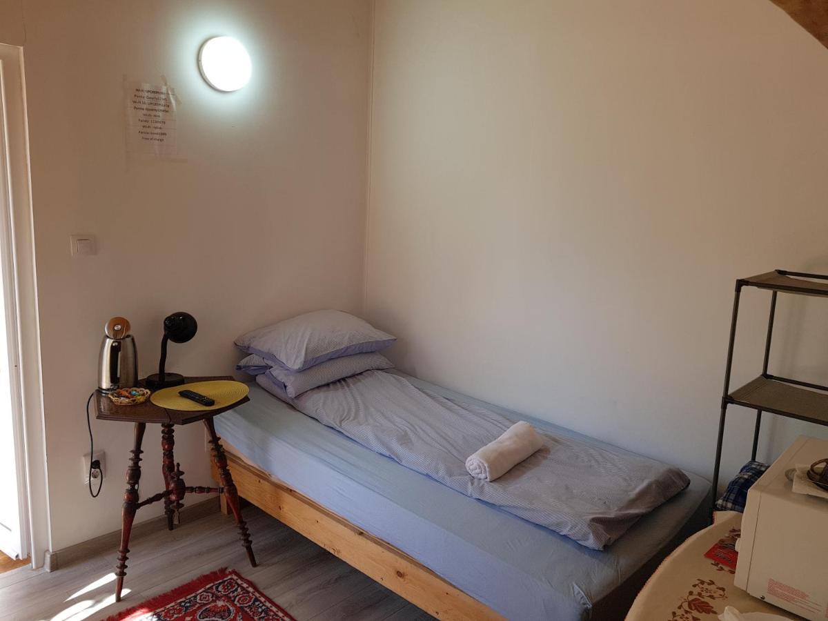 Hompot Accommodation Deva Exterior photo